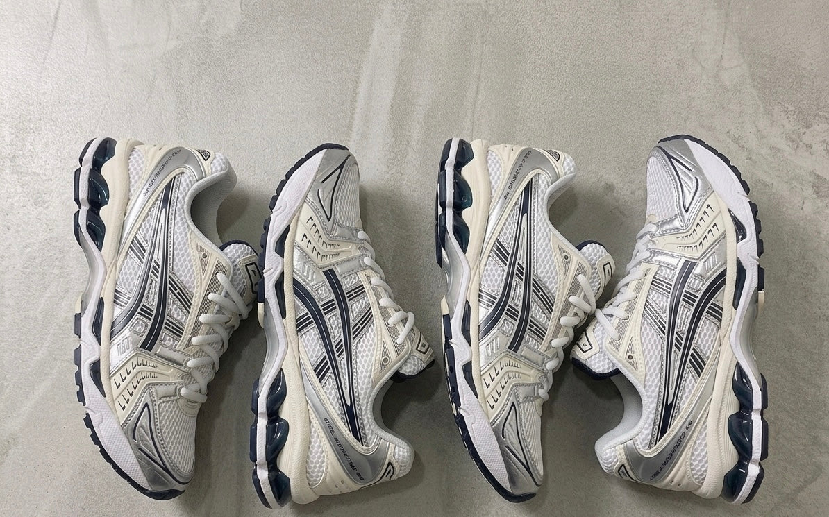ASIC Schuhe