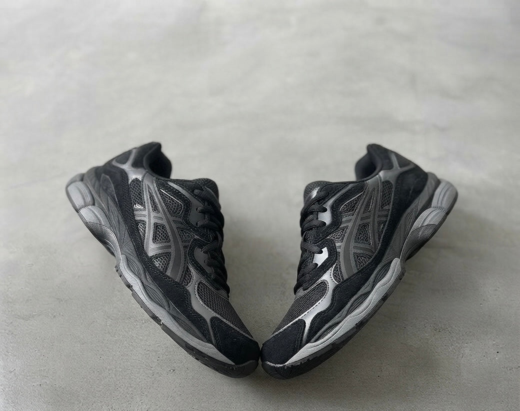 ￼ aisic schuhe